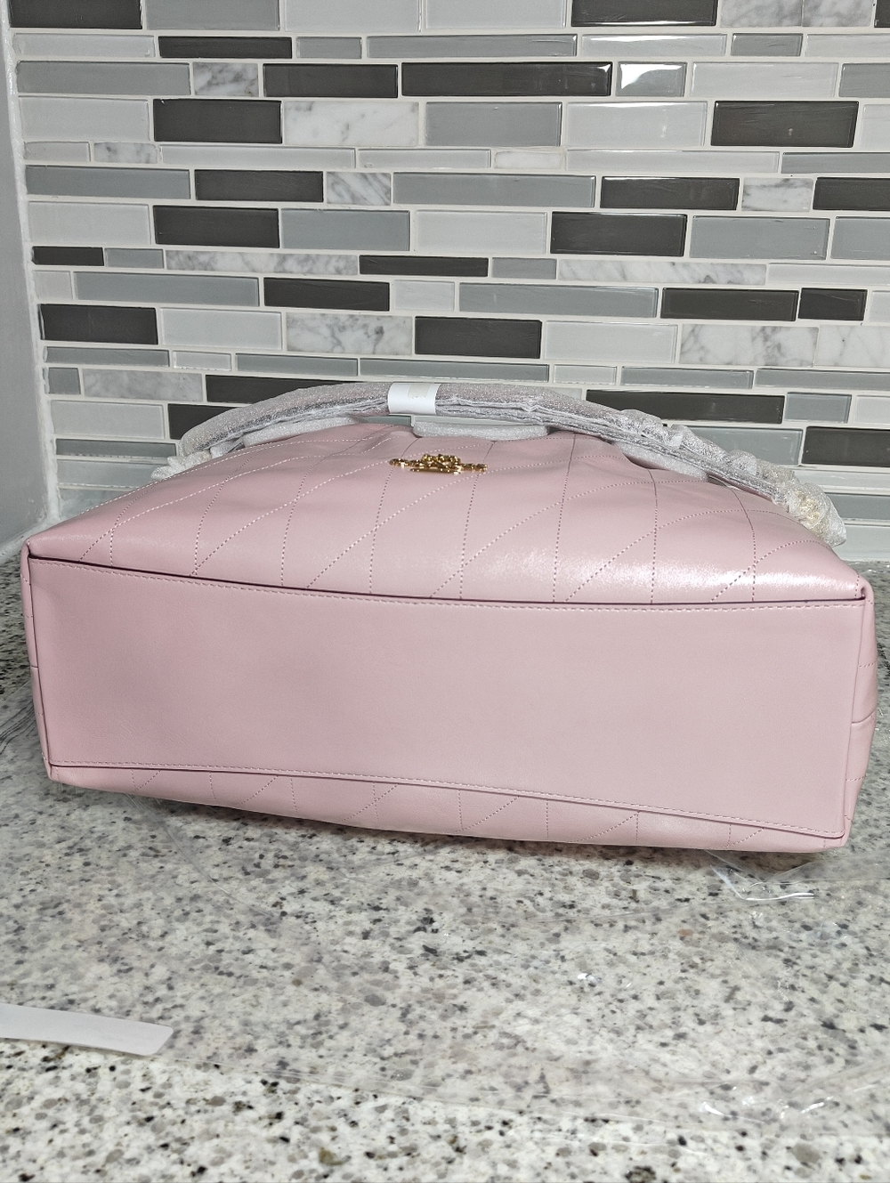 Coach Evelyn Shoulder Bag With Quilting (Pink incarnation) - Picture 9 of 16